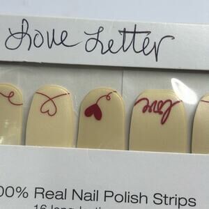 NWT Color Street “Love Letter” Nail Strips